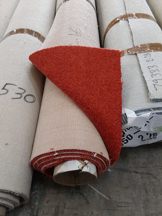 ROLL OF QUALITY DIMENSIONS DIM PLAINS CARPET // SIZE: APPROX. 4 X 2.16m