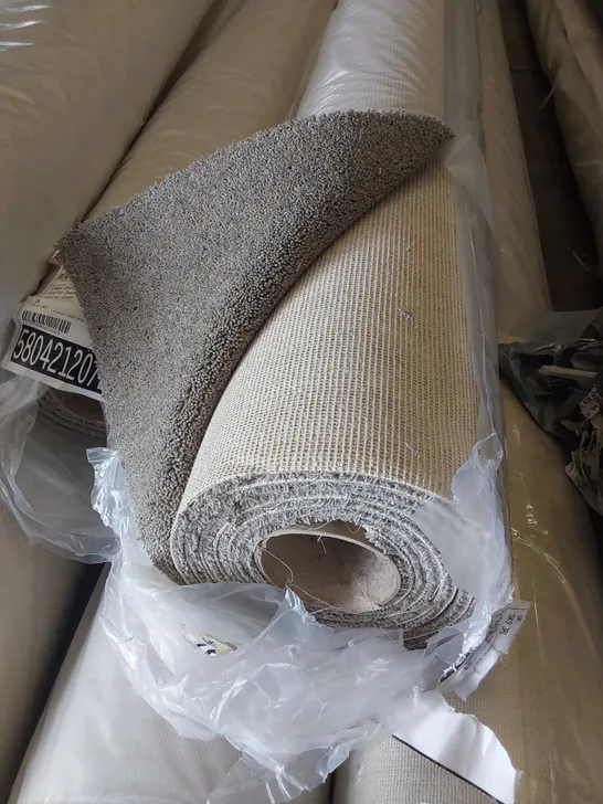 ROLL OF QUALITY BURFORD TWIST ELITE SHILTON CARPET // APPROX SIZE: 4 X 4.4m