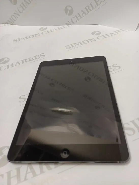 APPLE BLACK IPAD MINI DMPLVBMPFP84