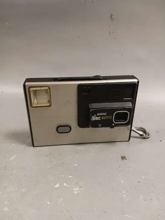 KODAK DISC 4000 RETRO CAMERA 