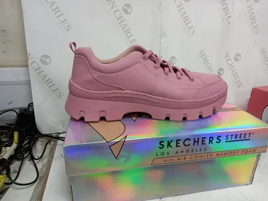 BOXED SKETCHERS MEMORY FOAM PINK TRAINERS SIZE 8