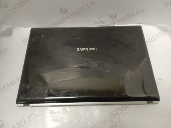 SAMSUNG R519 LAPTOP