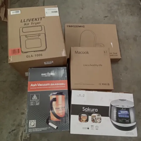 PALLET OF ASSORTED ITEMS INCLUDING STOREMIC TOILET SEAT, MACOOK RICE COOKER, LLIVEKIT AIR FRYER, BACOENG ASH VAC, YUM ASIA SAKURA RICE COOKER, AIR FRYER TOASTER OVEN