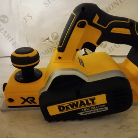 DEWALT DEWPDCP580N 18 V XR LI-ION BRUSHLESS CORDLESS PLANER 