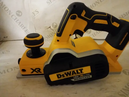 DEWALT DEWPDCP580N 18 V XR LI-ION BRUSHLESS CORDLESS PLANER 