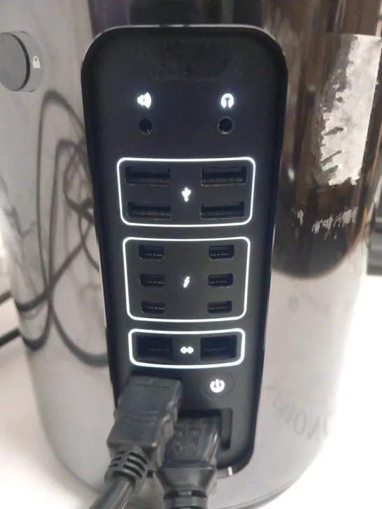 APPLE MAC PRO 6.1 A1481 DESKTOP COMPUTER