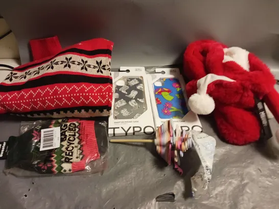 MEDIUM BOX OF APPROXIMATELY 20 ASSORTED HOUSEHOLD ITEMS TO INCLUDE PHONE CASES, JUMPER AND XMAS HAT