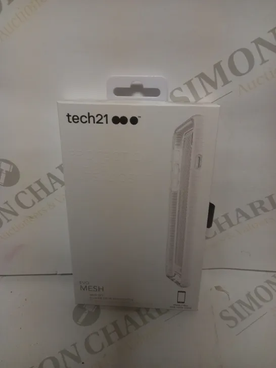 APPROXIMATELY 79 BRAND NEW BOXED TECH 21 EVO MESH IPHONE X CLEAR PHONE CASES