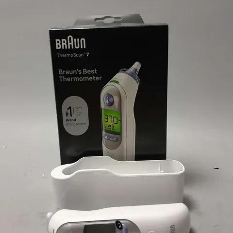 BOXED BRAUN THERMOSCAN 7 THERMOMETER IN WHITE 