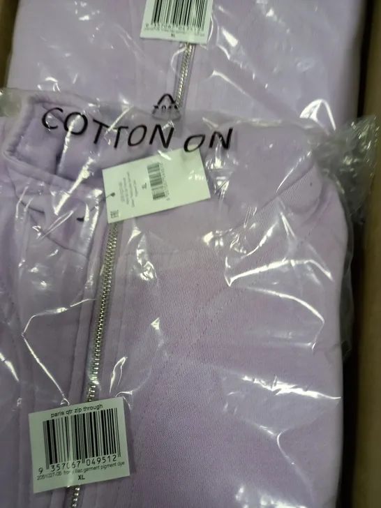 BOX OF APPROX 12 BRAND NEW COTTON:ON PARIS QTR ZIP THROUGH GARMENT - FROSTY LILAC PIGMENT DYE SIZE AUS M