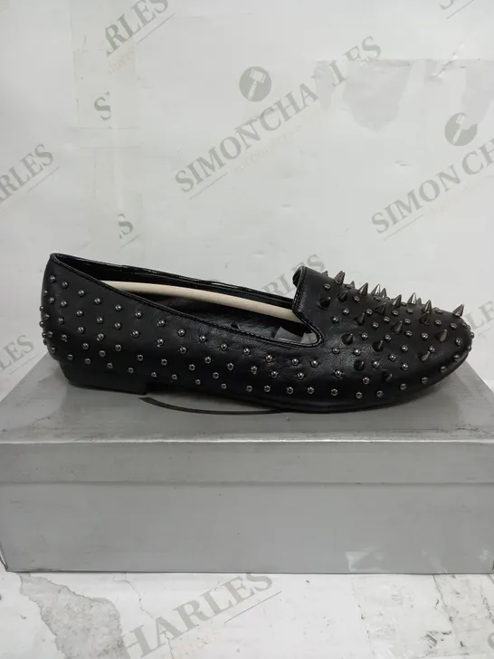 BOXED CASANDRA BLACK SPIKED LOW SHOES - SIZE 6