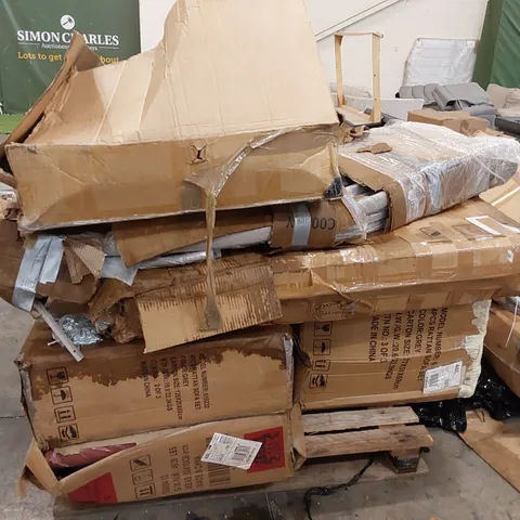 PALLET OF ASSORTED GARDEN FURNITURE PARTS