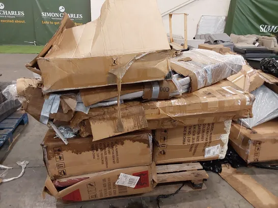 PALLET OF ASSORTED GARDEN FURNITURE PARTS