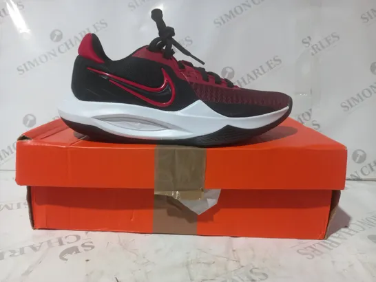 BOXED PAIR OF NIKE PRECISION VI SHOES IN BLACK/RED UK SIZE 5