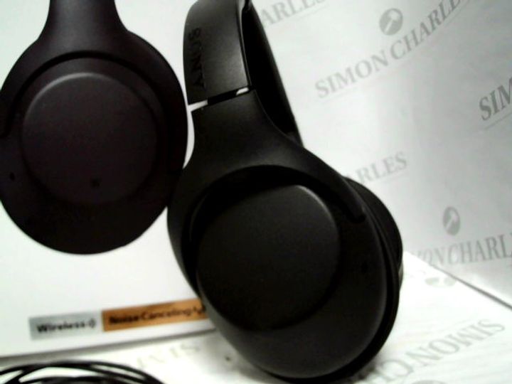 sony wh900xb