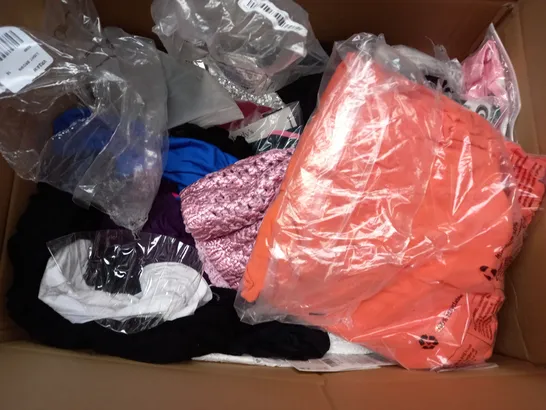 BOX OF APPROXIMATELY 25 ASSORTED CLOTHING ITEMS TO INCLUDE - HAT , TROUSERS , SHORTS ETC