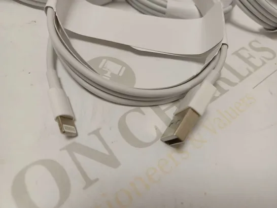 LOT OF APPROX 20 APPLE LIGHTNING TO USB CABLES