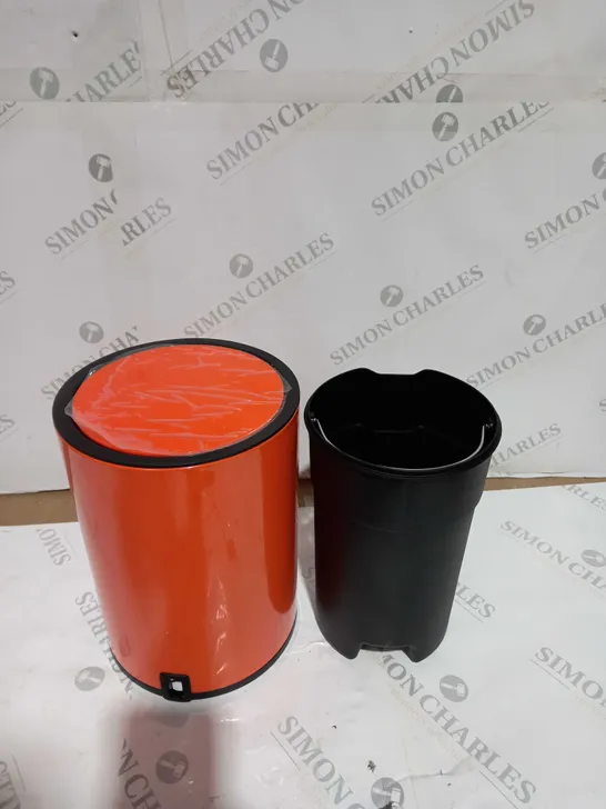 3L PEDDLE BIN - ORANGE 