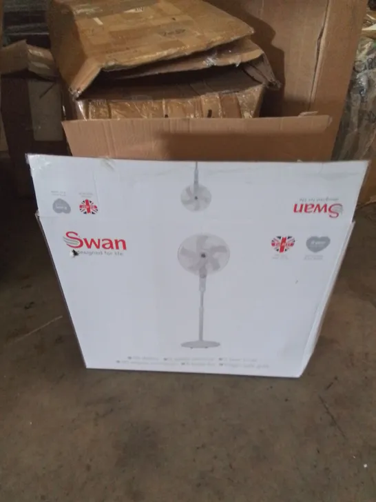 BOXED SWAN 16" PLASTIC STAND FAN - WHITE (1 BOX)