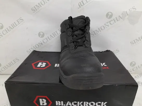 BOXED BLACKROCK WORK WEAR CHUKKA BOOT IN BLACK SF0205 - UK 5