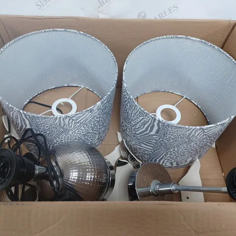 BOXED JULIEN MACDONALD PAIR OF METAL EFFECT DESK LAMPS 