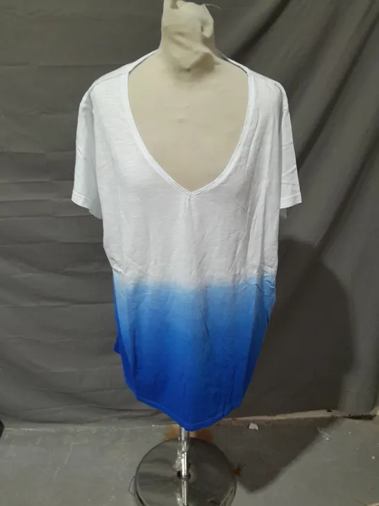 TOG24 ALEXA BLUE/WHITE T-SHIRT SIZE 18