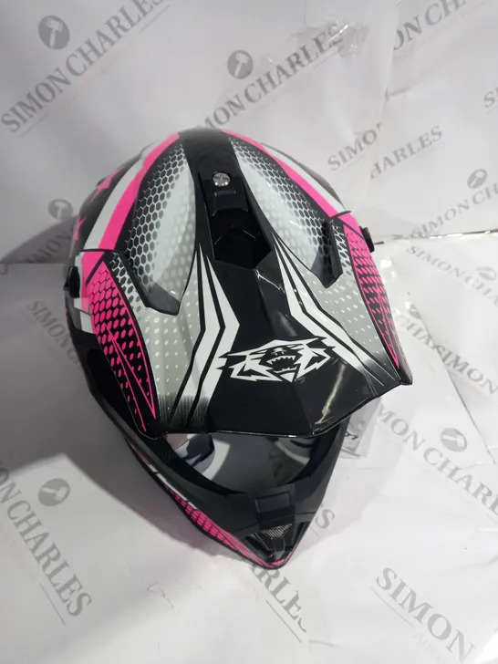 BOXED PINK WULFSPORT ICONIC CUB RACING HELMET IN PINK (SIZE YM)