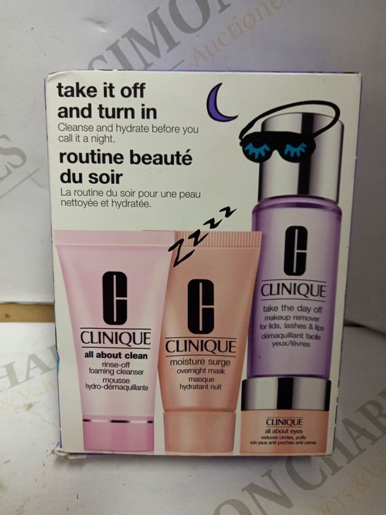 CLINIQUE CLEANSING & HYDRATING SET