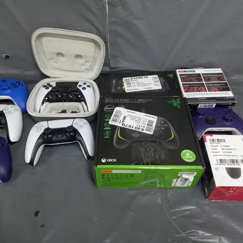 BOX OF APPROXIMATELY 10 ASSORTED XBOX, PLAYSTATION AND RAZOR CONTROLLERS