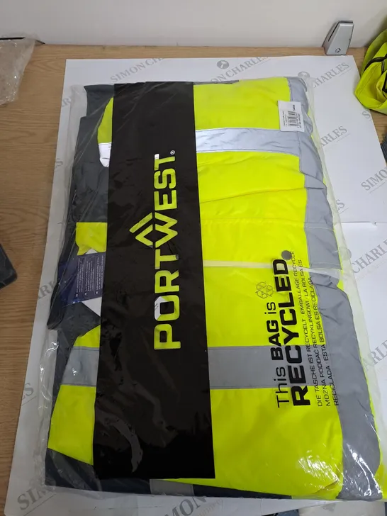 BAGGED PORTWEST HI-VIS JACKET SIZE XXL