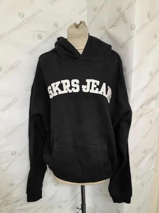 SEEKERS EMBROIDERED HOODIE IN BLACK AND WHITE SIZE M