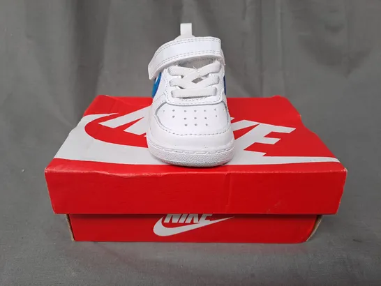 BOXED PAIR OF NIKE COURT BOROUGH INFANT SHOES IN WHITE/BLUE UK SIZE 2.5