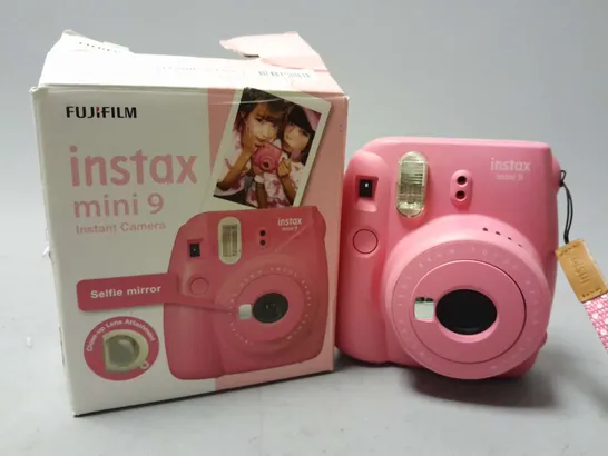 BOXED FUJIFILM INSTAX MINI9 INSTANT CAMERA IN FLAMINGO PINK