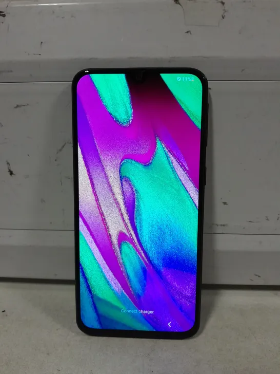 SAMSUNG GALAXY A40 MOBILE PHONE