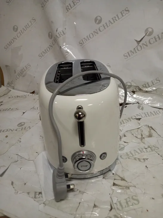 BOXED SMEG WHITE 2 SLICE TOASTER RRP £169.99