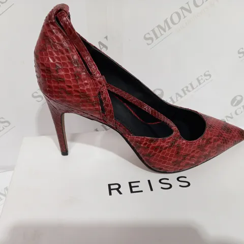 BOXED REISS GENIVEVE BURNT ORANGE HEELS - SIZE 6