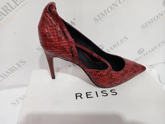 BOXED REISS GENIVEVE BURNT ORANGE HEELS - SIZE 6