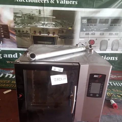 COMMERCIAL BKI SINGLE OVEN 