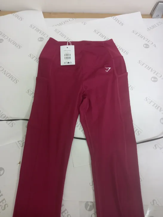 GYMSHARK POCKET LEGGINGS IN PRUPLE  -  S