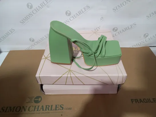 BOXED PAIR OF PRETTY LITTLE THING GREEN HIGH HEELS SIZE 5