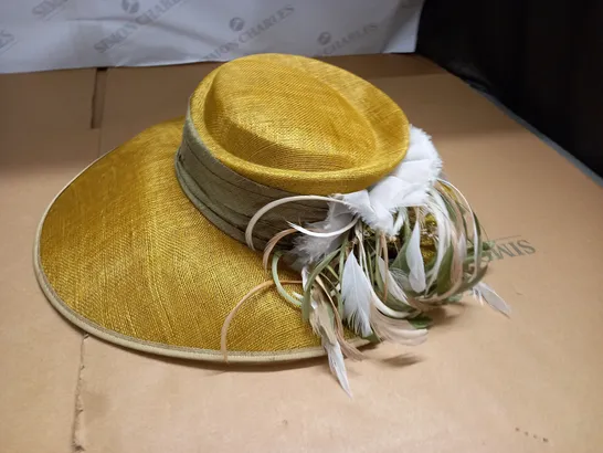 OCCASIONAL EMBELLISHED SUMMER HAT IN YELLOW 