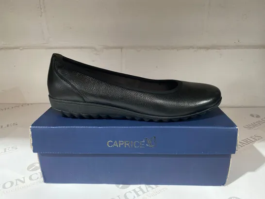 BOXED PAIR OF CAPRICE BLACK NAPPA SHOES SIZE 7.5
