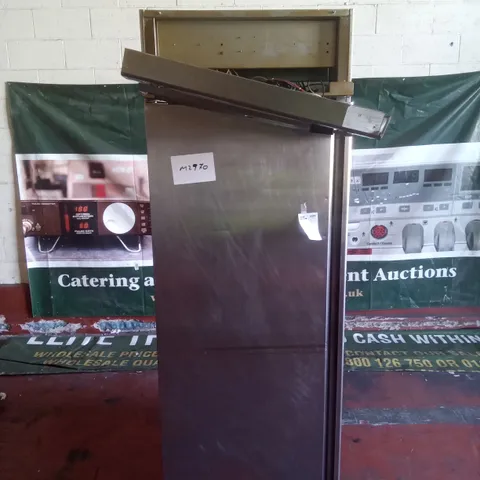 COMMERCIAL SINGLE FREESTANDING FRIDGE 