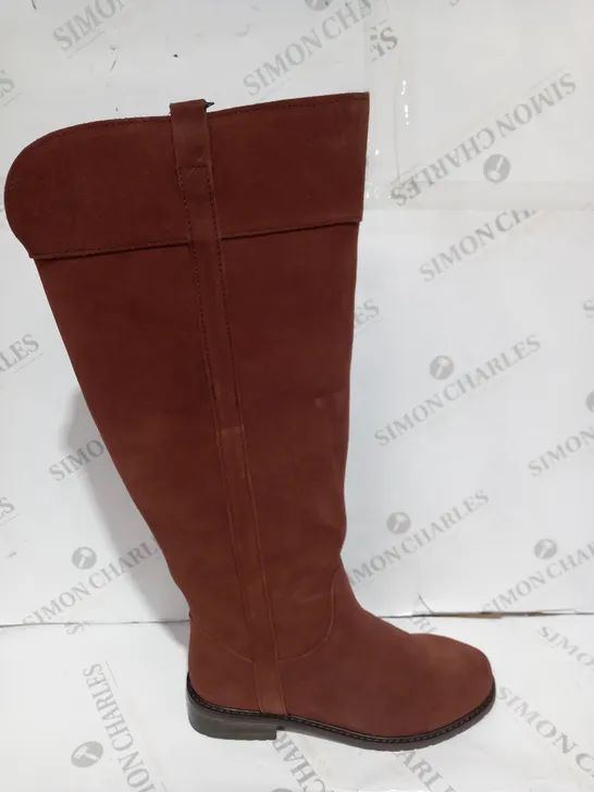 EMU AUSTRALIA HERVEY KNEE HIGH BOOT TAWNY SIZE 7 - BOXED 