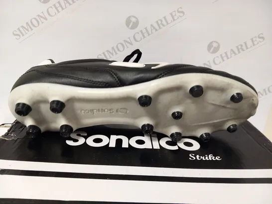 BOXED SONDICO  STRIKE FG SNR SIZE 10