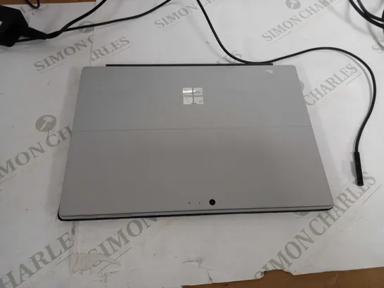 MICROSOFT SURFACE MODEL 1807, INTEL CORE I5-7300, 4GB RAM, 128GB SSD