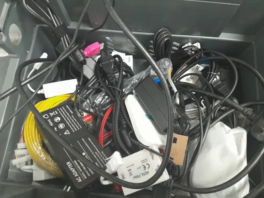 APPROXIMATELY 12 ASSORTED HOUSEHOLD ITEMS TO INCLUDE TV REMOTES, MOUSES, CABLES, ETC