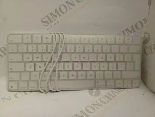 APPLE LIGHTNING CONNECTOR KEYBOARD