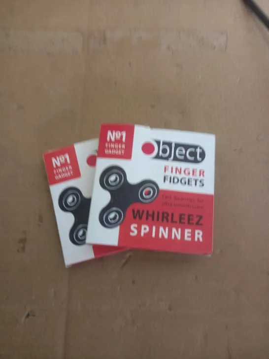 BOX OF APROX 50 FIDGET SPINNERS 