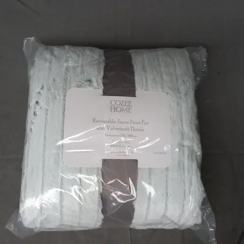 BOXED COZEE HOME REVERSIBLE SNOW FAUX FUR AND VELVETSOFT THROW